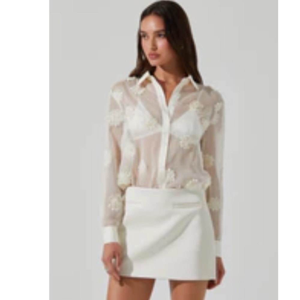 ASTR the Label - Ioannis Sheer 3D Floral Shirt & Jenessa Satin Mini Skirt